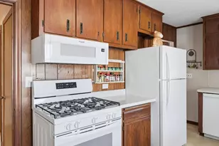 2200 Gardenette Dr S, White Bear Lake, MN 55110 - Photo 5