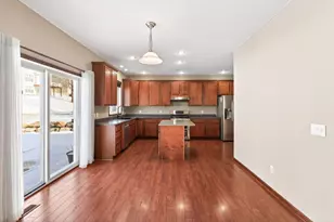 2313 Woodcrest Dr, Woodbury, MN 55129 - Photo 7