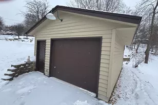 5733 Scenic Heights Dr, Minnetonka, MN 55345 - Photo 9