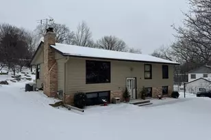 5733 Scenic Heights Dr, Minnetonka, MN 55345 - Photo 1