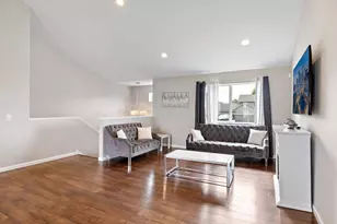 933 Cobblestone Ln, Belle Plaine, MN 56011 - Photo 7