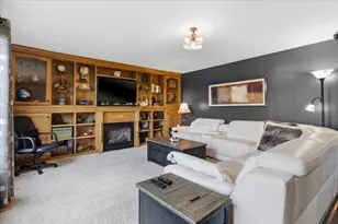 410 Sundown Dr, Avon, MN 56310 - Photo 7