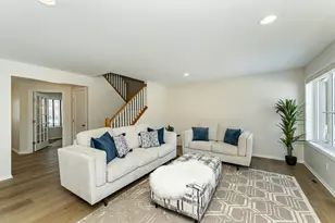 2657 Colleen St NE, Rochester, MN 55906 - Photo 9