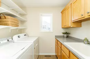 2657 Colleen St NE, Rochester, MN 55906 - Photo 17