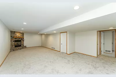 2657 Colleen Street NE, Rochester, MN 55906 - Photo 31