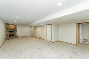 2657 Colleen St NE, Rochester, MN 55906 - Photo 31