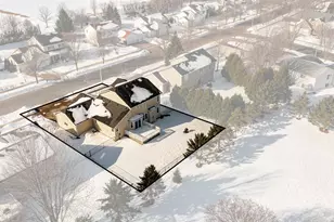 2657 Colleen St NE, Rochester, MN 55906 - Photo 3