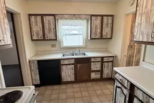 1215 Webster St, Fairmont, MN 56031 - Photo 3