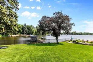 2065 Long Lake Rd, New Brighton, MN 55112 - Photo 11