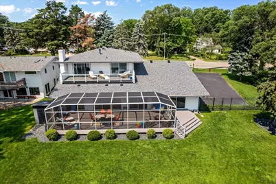 2065 Long Lake Road, New Brighton, MN 55112 - Photo 3