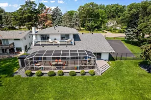 2065 Long Lake Rd, New Brighton, MN 55112 - Photo 3