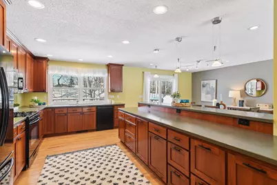 4220 Winchester Court, Minnetonka, MN 55345 - Photo 5