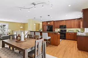 4220 Winchester Ct, Minnetonka, MN 55345 - Photo 3