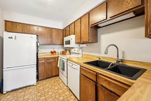 1655 W 140th St, Burnsville, MN 55337 - Photo 7