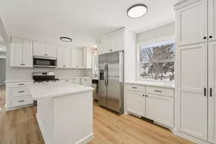 20550 Iceland Ave, Lakeville, MN 55044 - Photo 9