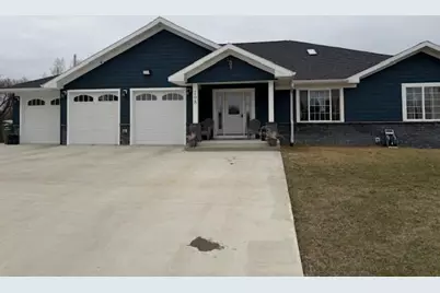208 S Delaware Court, Fulda, MN 56131 - Photo 3