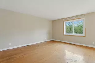 178 Galtier Pl, Shoreview, MN 55126 - Photo 5