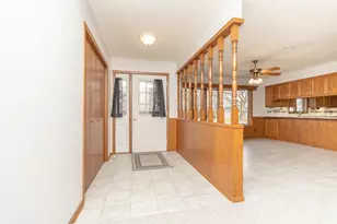 919 Church Street W, Belle Plaine, MN 56011 - Photo 5