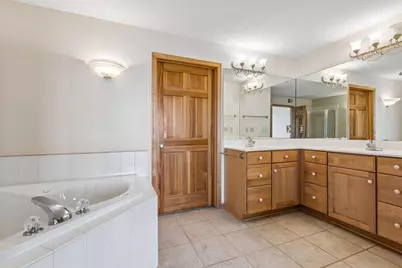 11472 Fairfield Road W #302, Minnetonka, MN 55305 - Photo 17