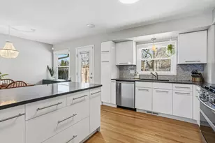 665 Continental Dr, New Brighton, MN 55112 - Photo 13