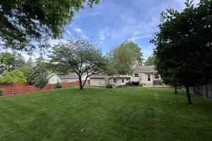 665 Continental Dr, New Brighton, MN 55112 - Photo 33