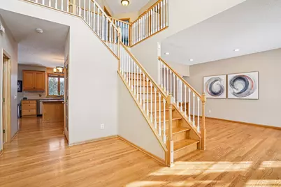 16176 Hawthorn Path, Lakeville, MN 55044 - Photo 5