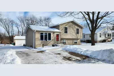 1023 4th Avenue S, Albert Lea, MN 56007 - Photo 1