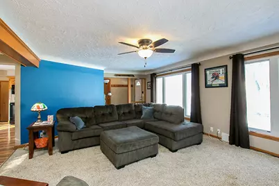 6 5th Avenue NE, Hutchinson, MN 55350 - Photo 7