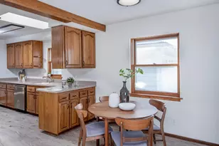 8849 Columbus Ave S, Bloomington, MN 55420 - Photo 11