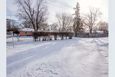 8849 Columbus Avenue S, Bloomington, MN 55420 - Photo 51