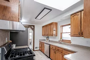 8849 Columbus Ave S, Bloomington, MN 55420 - Photo 15