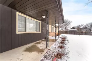 3009 W 100th St, Bloomington, MN 55431 - Photo 3