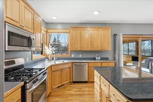 1654 Waters Edge Dr, New Richmond, WI 54017 - Photo 9