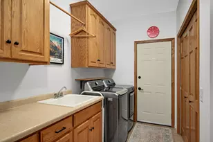 12201 Glendale Ln, Minnetonka, MN 55305 - Photo 23