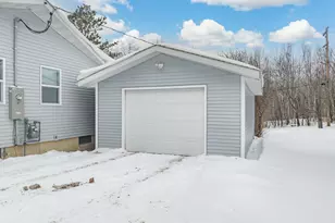 414 9th St NE, Chisholm, MN 55719 - Photo 3