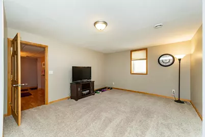 1310 Lone Pine Drive SW, Rochester, MN 55902 - Photo 33