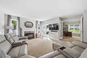 300 Trappers Pass, Chanhassen, MN 55317 - Photo 13