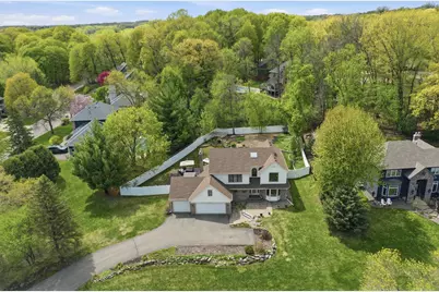 300 Trappers Pass, Chanhassen, MN 55317 - Photo 33