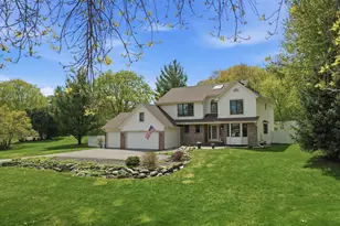 300 Trappers Pass, Chanhassen, MN 55317 - Photo 31