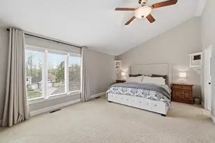 300 Trappers Pass, Chanhassen, MN 55317 - Photo 17