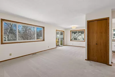 3277 Greenbrier Street, Vadnais Heights, MN 55127 - Photo 7