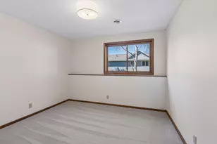 3277 Greenbrier St, Vadnais Heights, MN 55127 - Photo 17