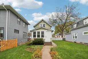 1559 Almond Ave, Saint Paul, MN 55108 - Photo 3