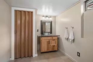 5929 Queen Ave S, Minneapolis, MN 55410 - Photo 29