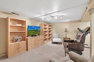 5929 Queen Ave S, Minneapolis, MN 55410 - Photo 23