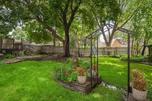 5929 Queen Ave S, Minneapolis, MN 55410 - Photo 37