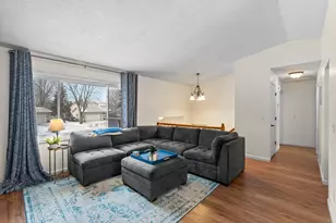 533 Innsbruck Dr, Chaska, MN 55318 - Photo 7