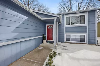 533 Innsbruck Drive, Chaska, MN 55318 - Photo 3