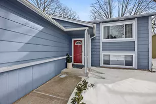 533 Innsbruck Dr, Chaska, MN 55318 - Photo 3