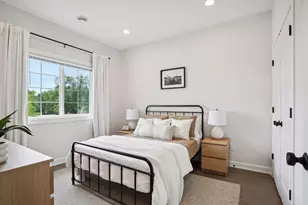 615 Field Point St, Roberts, WI 54023 - Photo 3